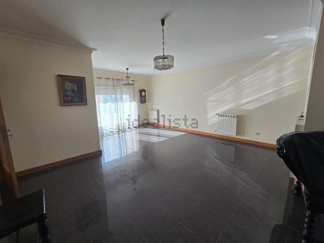 Apartamento venda em Maia, Gueifães
