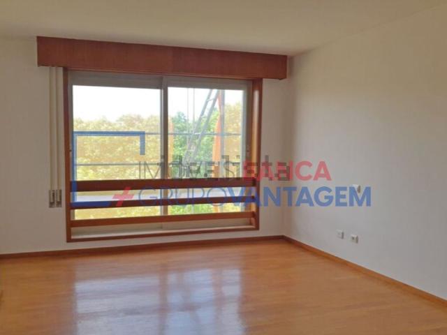 Apartamento venda em Maia, Gueifães