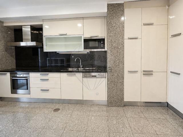 Apartamento venda em Maia, Gueifães