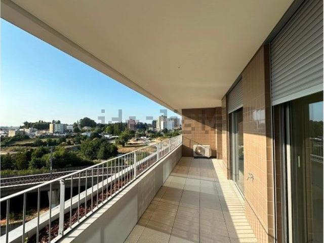 Apartamento venda em Maia, Gueifães