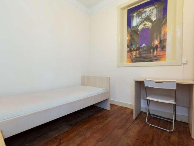 Quarto alugar em Avenidas Novas, Lisboa