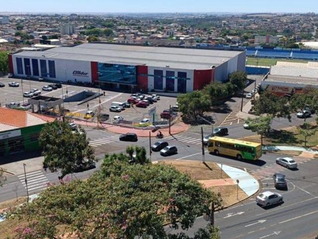 Apartamento venda em Região Geográfica Imediata de Londrina, Londrina