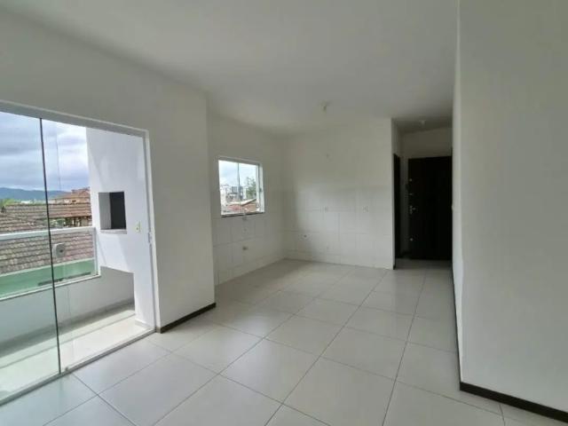 Apartamento aluguel em Boa Vista, Joinville
