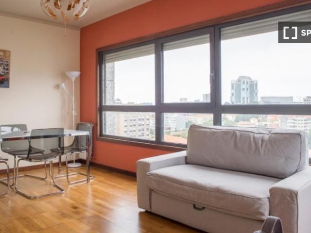 Apartamento alugar em Porto, Lordelo Do Ouro
