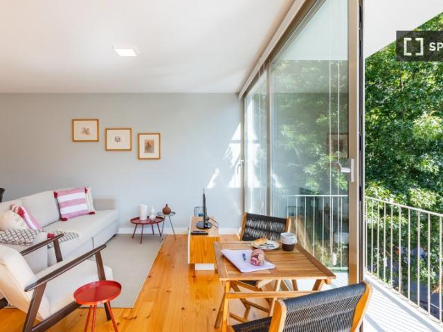 Apartamento alugar em Porto, Lordelo Do Ouro