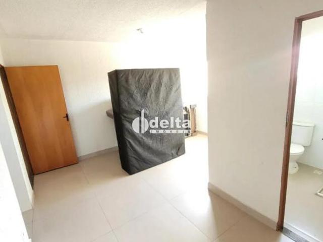 Apartamento venda em Região Geográfica Imediata de Uberlândia, Oliveira Fortes