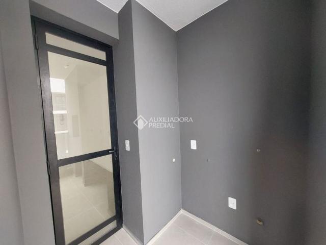 Apartamento aluguel em Região Geográfica Imediata de Florianópolis, São José
