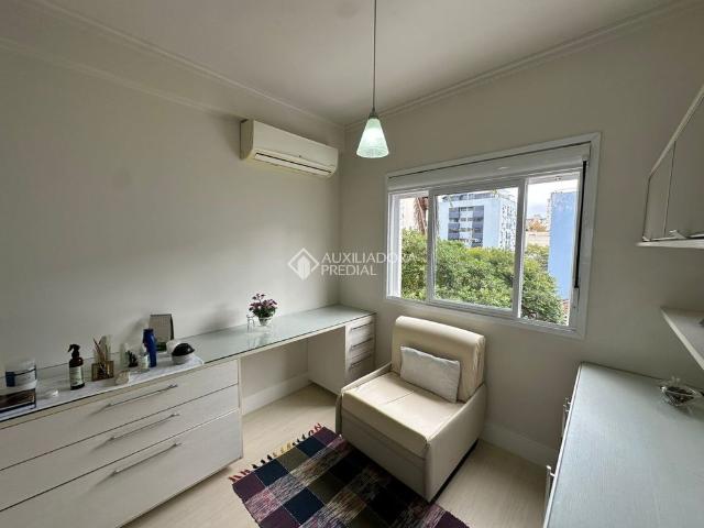 Apartamento aluguel em Região Geográfica Imediata de Porto Alegre, Região Metropolitana de Porto Alegre