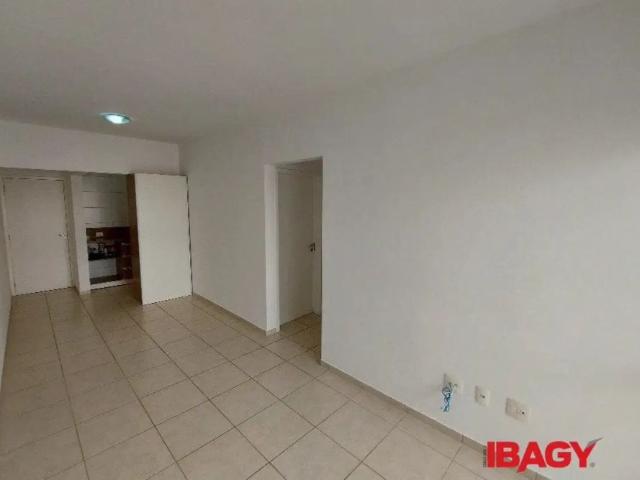 Apartamento aluguel em Parque Residencial Madri, Palhoça