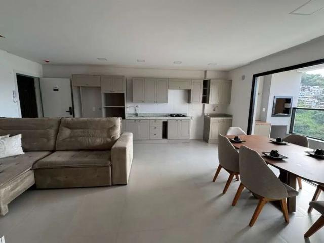 Apartamento aluguel em Ariribá, Itajaí