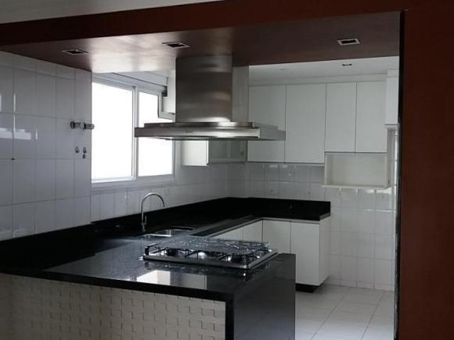 Apartamento venda em Região Imediata de São José dos Campos, Região Metropolitana do Vale do Paraíba e Litoral Norte