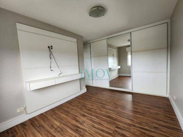 Apartamento venda em Região Imediata de São José dos Campos, Região Metropolitana do Vale do Paraíba e Litoral Norte