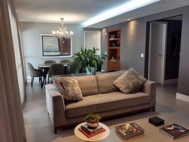 Apartamento venda em Região Imediata de São José dos Campos, Região Metropolitana do Vale do Paraíba e Litoral Norte