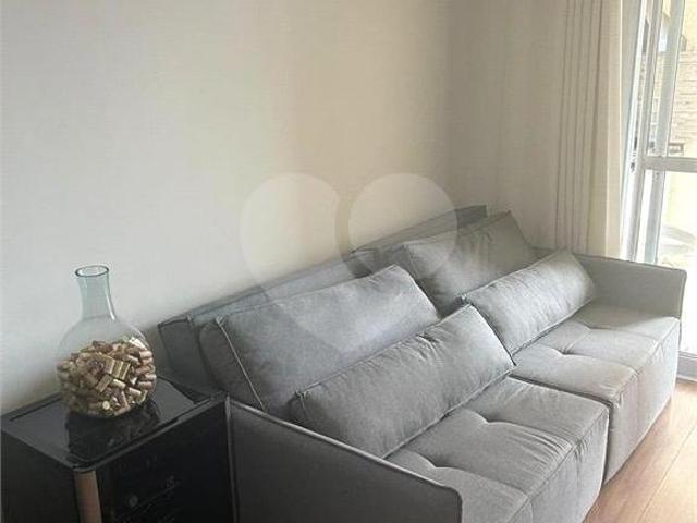 Apartamento venda em Região Imediata de São Paulo, Região Metropolitana de São Paulo
