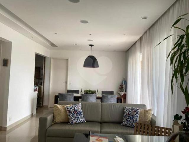 Apartamento venda em Região Imediata de São Paulo, Região Metropolitana de São Paulo