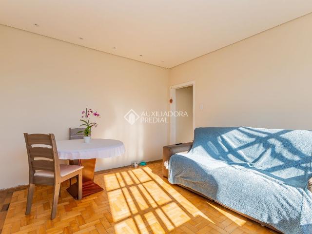 Apartamento aluguel em Navegantes, Porto Alegre