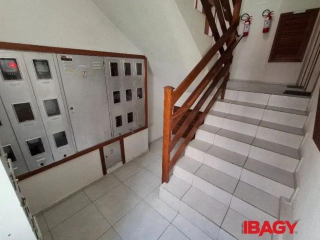 Apartamento aluguel em Aririú, Palhoça