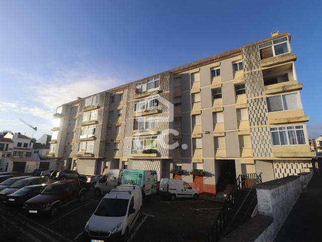 Apartamento venda em Ponta Delgada, Ilha De São Miguel