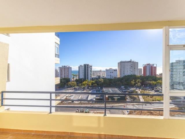 Apartamento venda em Quarteira, Loulé