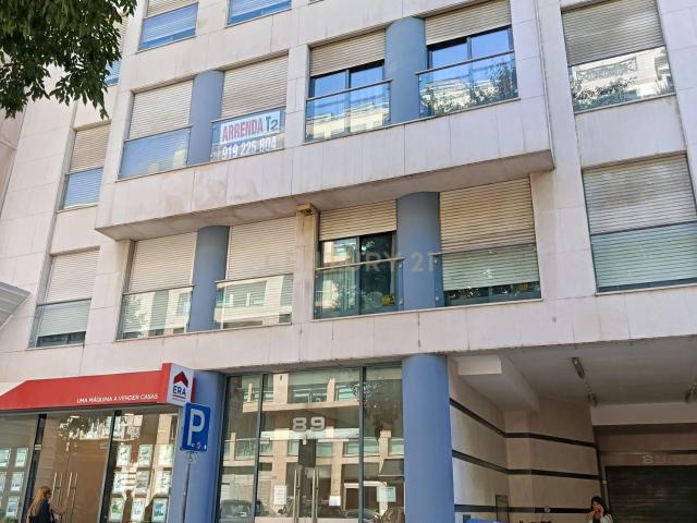 Apartamento venda em Avenidas Novas, Lisboa