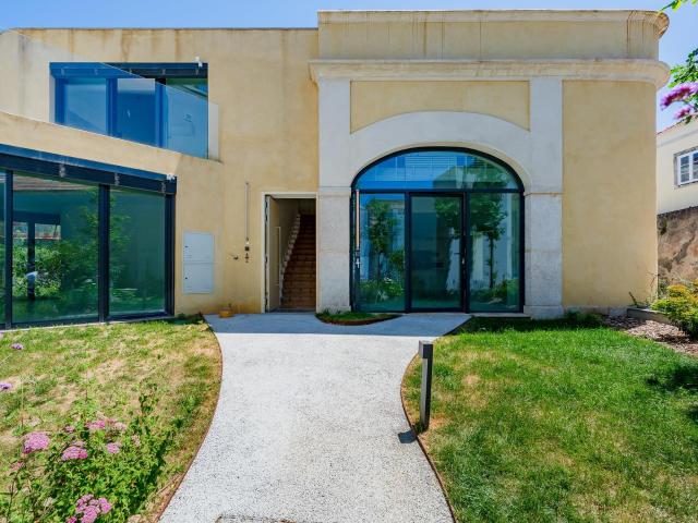 Apartamento venda em Poço do Bispo, Lisboa