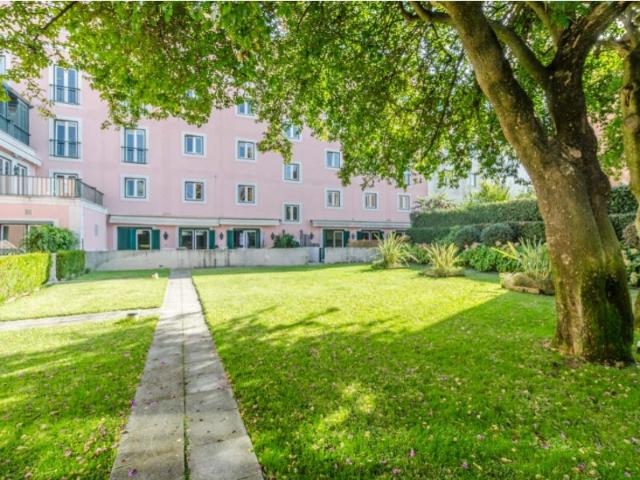 Apartamento alugar em Estrela, Lisboa