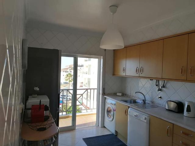 Apartamento alugar em Urbanização Solário da Praia, Armação De Pêra