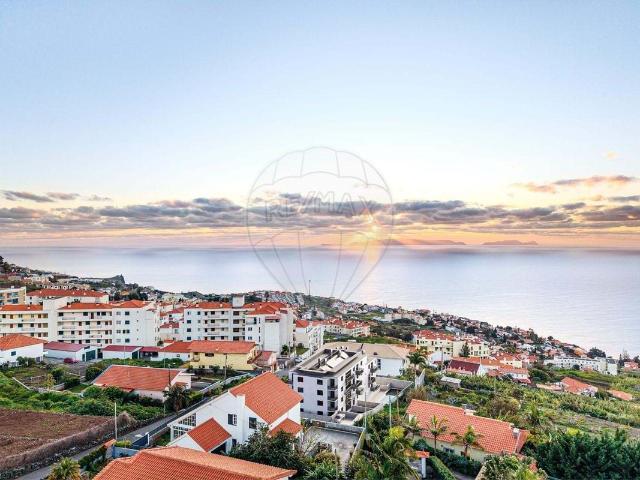 Apartamento venda em Azenha, Santa Cruz
