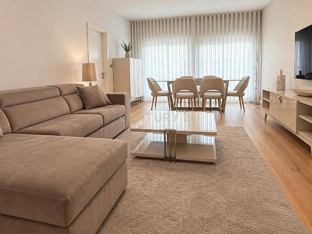 Apartamento venda em Damaia, Amadora
