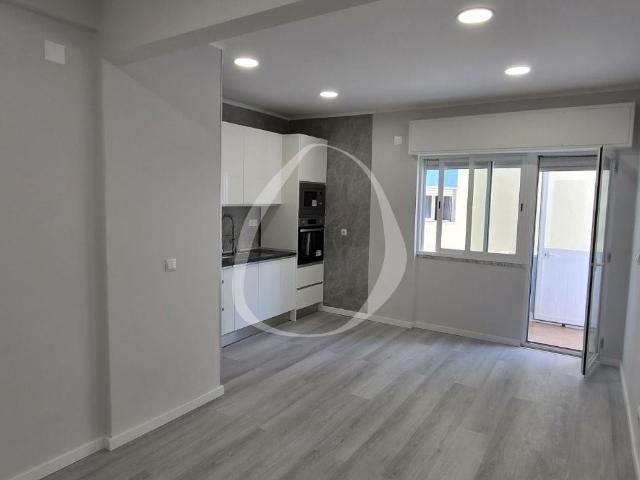Apartamento venda em Amadora, Lisboa