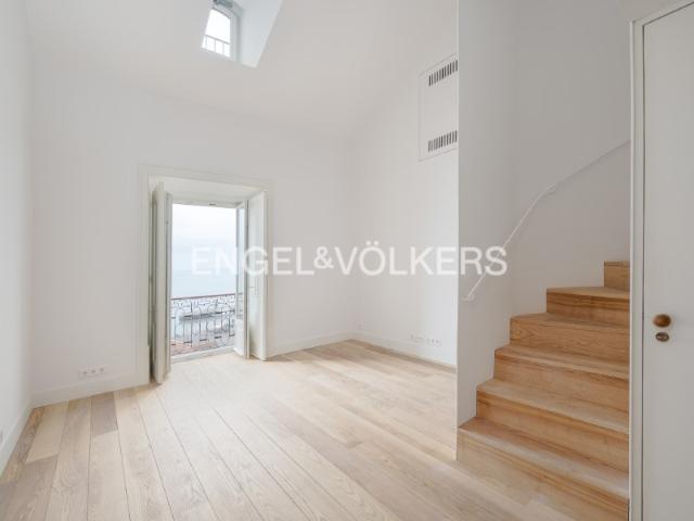 Apartamento venda em Santa Maria Maior, Lisboa