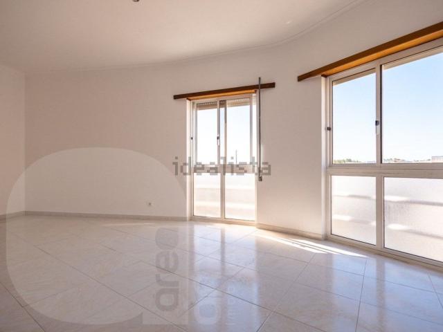 Apartamento venda em Parque Industrial de Santa Marta do Pinhal, Seixal