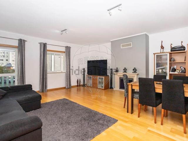 Apartamento venda em Zona Residencial de Santa Marta do Pinhal e de Corroios, e de Quinta da Marialva, Seixal