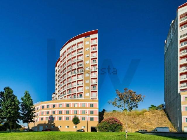 Apartamento venda em Zona Residencial de Santa Marta do Pinhal e de Corroios, e de Quinta da Marialva, Seixal