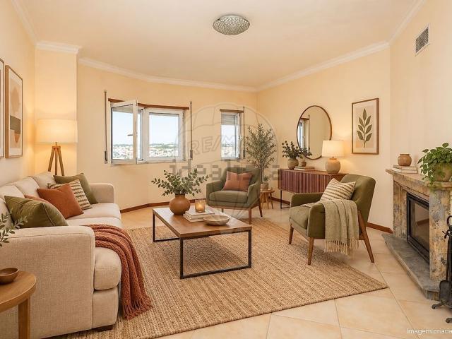 Apartamento venda em Zona Residencial de Santa Marta do Pinhal e de Corroios, e de Quinta da Marialva, Seixal