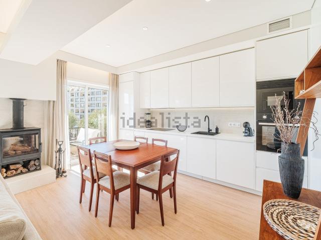 Apartamento venda em Almada, Setúbal