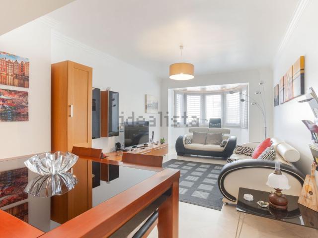 Apartamento venda em Almada, Setúbal
