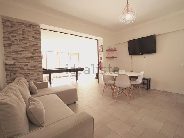 Apartamento venda em Almada, Setúbal