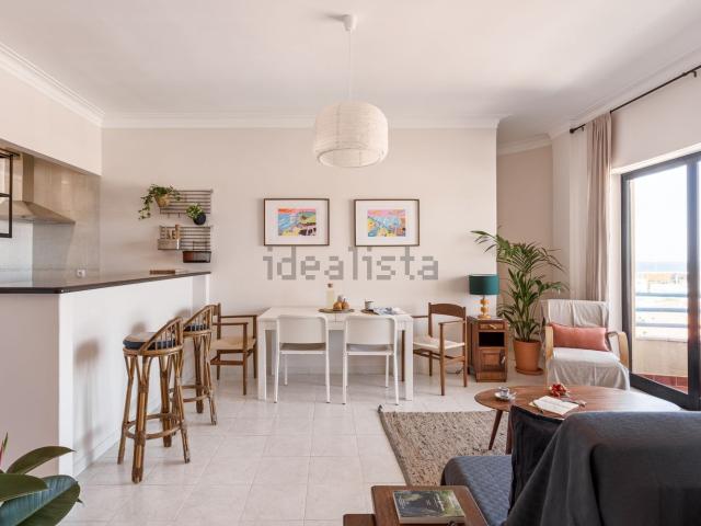 Apartamento venda em Almada, Setúbal
