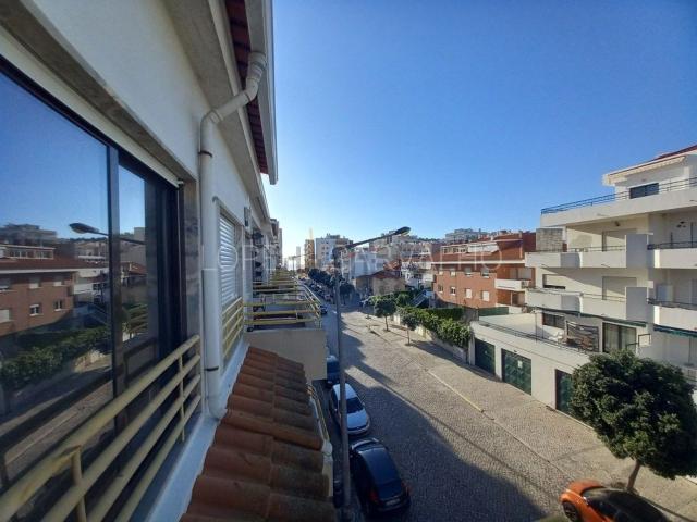 Duplex venda em Almada, Setúbal