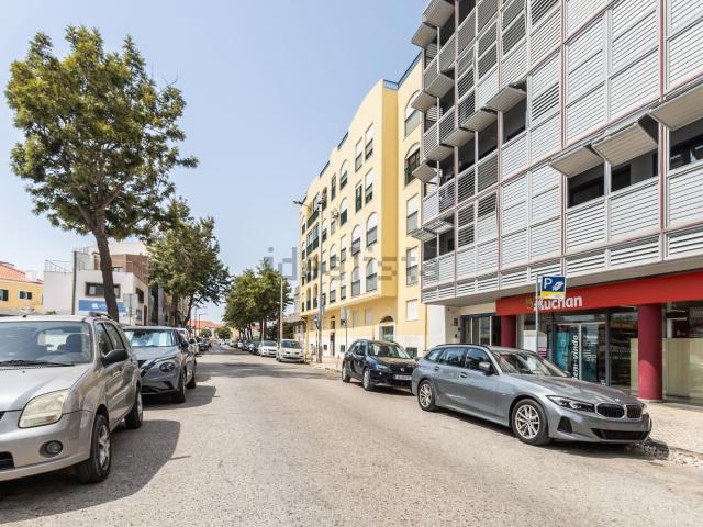 Apartamento venda em Almada, Setúbal