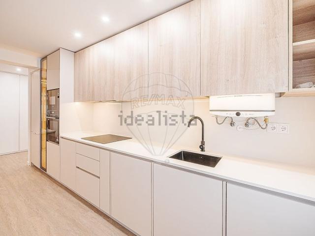 Apartamento venda em Almada, Setúbal