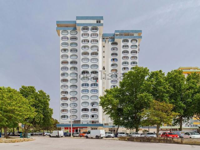 Apartamento venda em Almada, Setúbal