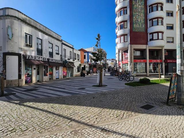 Apartamento venda em Almada, Setúbal