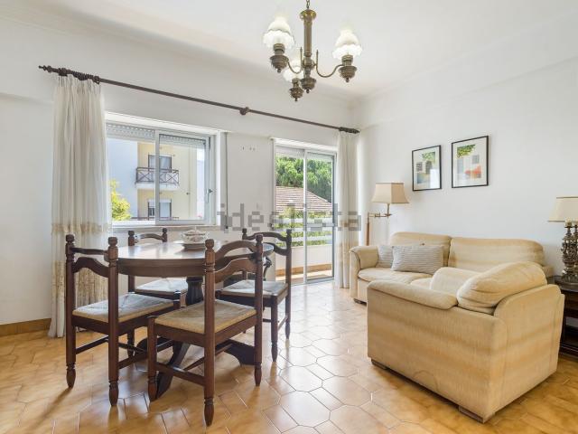 Apartamento venda em Almada, Setúbal
