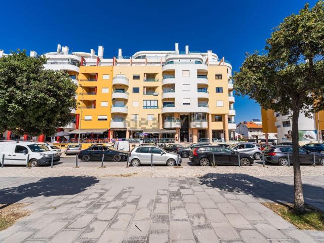 Apartamento alugar em Costa da Caparica, Almada