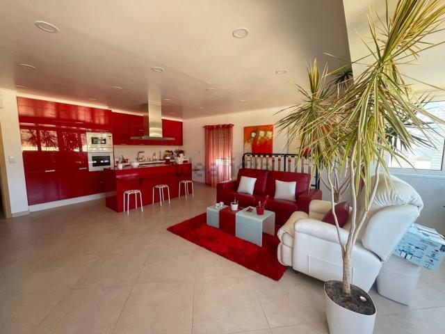 Apartamento venda em Almada, Setúbal