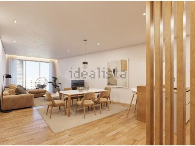 Apartamento venda em Almada, Setúbal