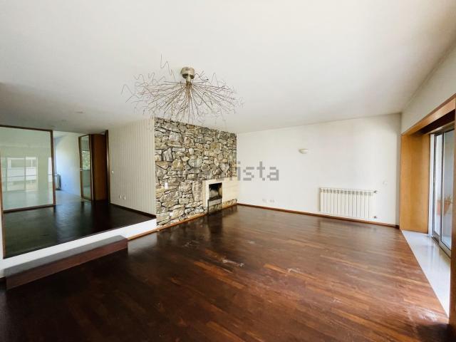 Apartamento alugar em Creixomil, Salgueiral