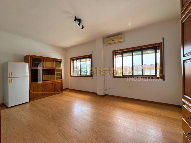 Apartamento alugar em Creixomil, Creixomil Apartamento alugar em Creixomil, Creixomil